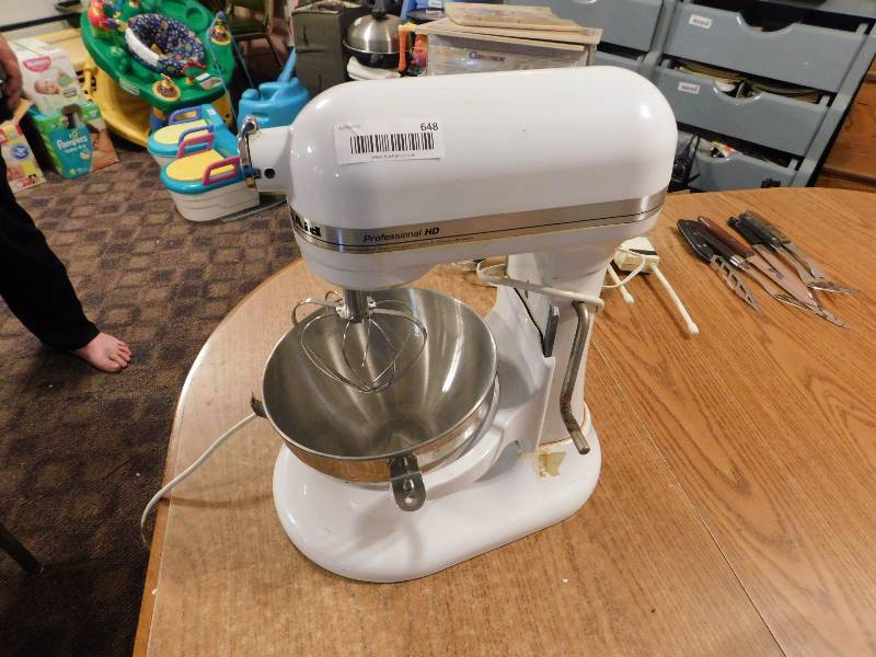 lot 648 image: Kitchen Aid - Professional HD mixer