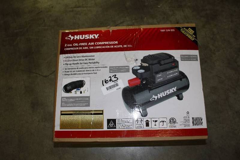 lot 1623 image: Husky 2 Gallon Air Compressor