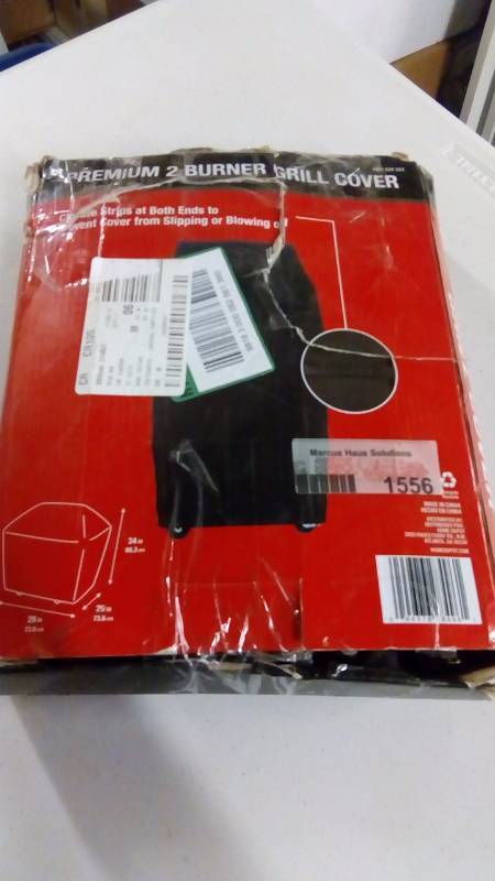 lot 1556 image: Premium 2-Burner Gas Grill Cover