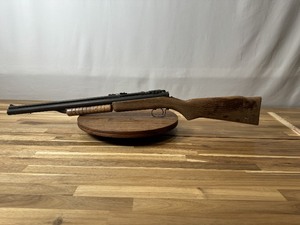 lot 19920 image: Benjamin Franklin Air Rifle #1134453