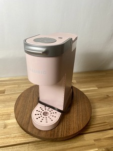 lot 19923 image: Keurig Pink Coffee Maker