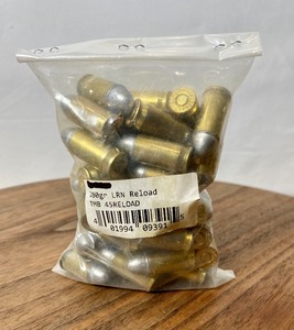 lot 19931 image: 200gr 45 Reload bullets