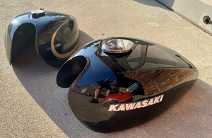 lot 19937 image: Two Kawasaki KZ750-1000 Gas Tanks