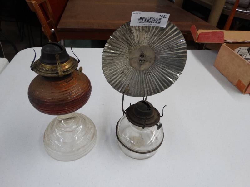 lot 1052 image: 2 vintage oil lamps.