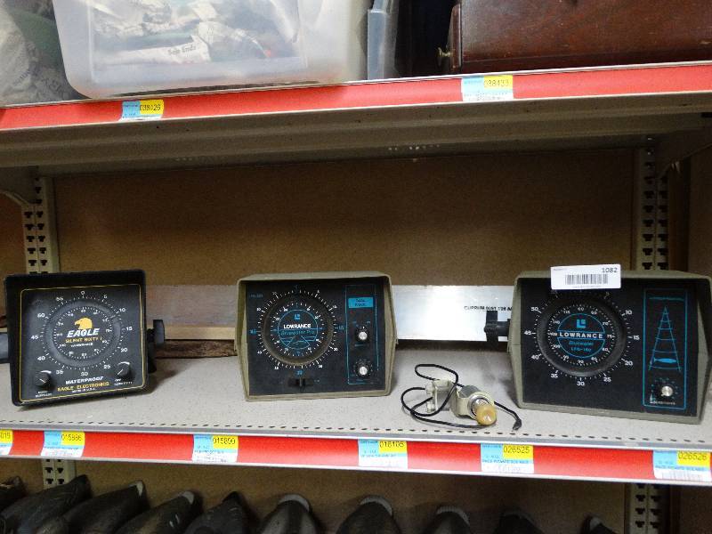 lot 1082 image: Lot of 3 depth finders.