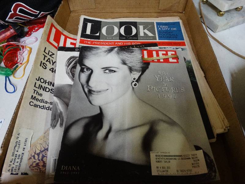 lot 1133 image: Princess Diana, JFK, Liz Taylor magazine lot.