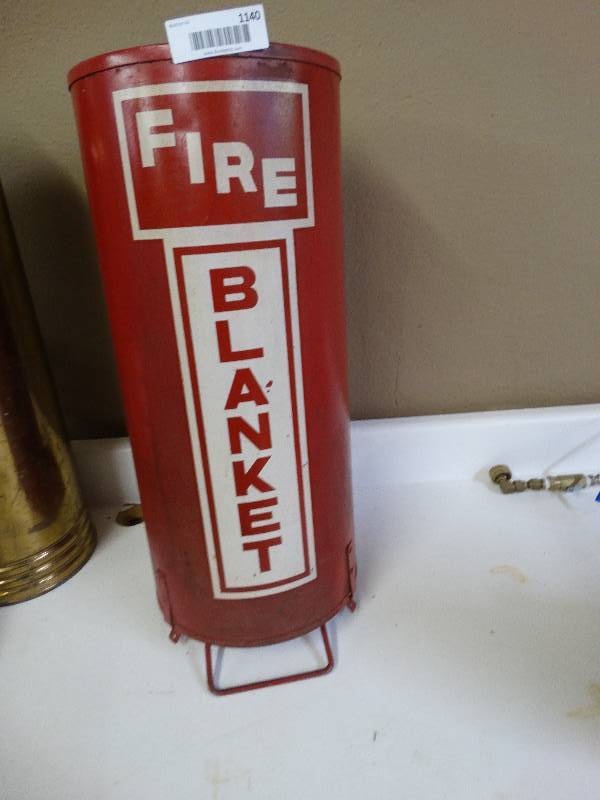 lot 1140 image: Vintage fire blanket holder