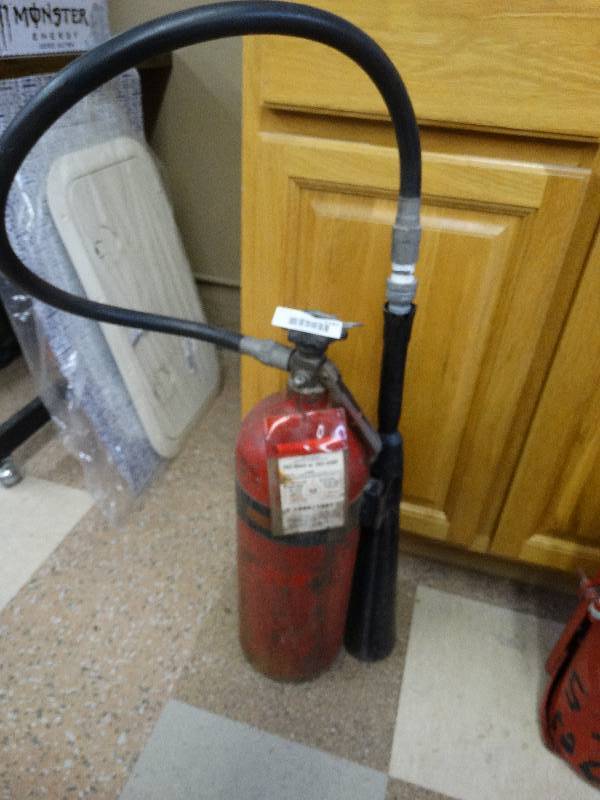 lot 1147 image: vintage fire extinguisher.