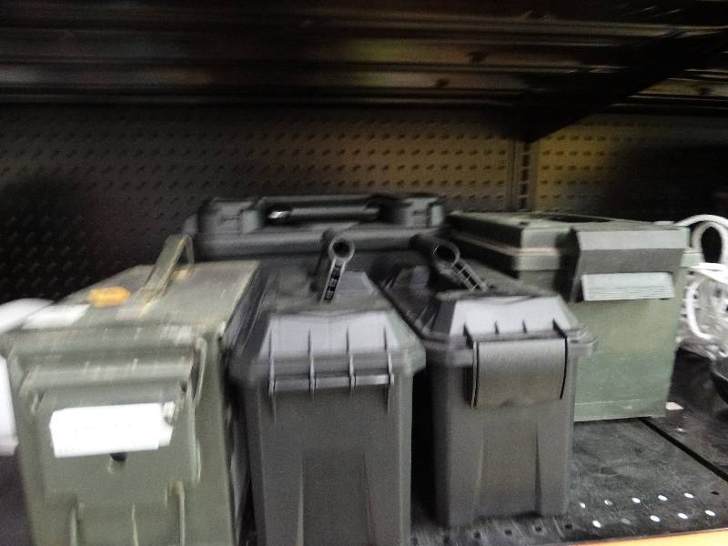 lot 1177 image: Lot of 5 various size ammunition boxes- metal & plastic