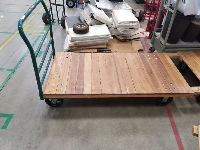 lot 1658 image: NICE rolling wooden flatbed