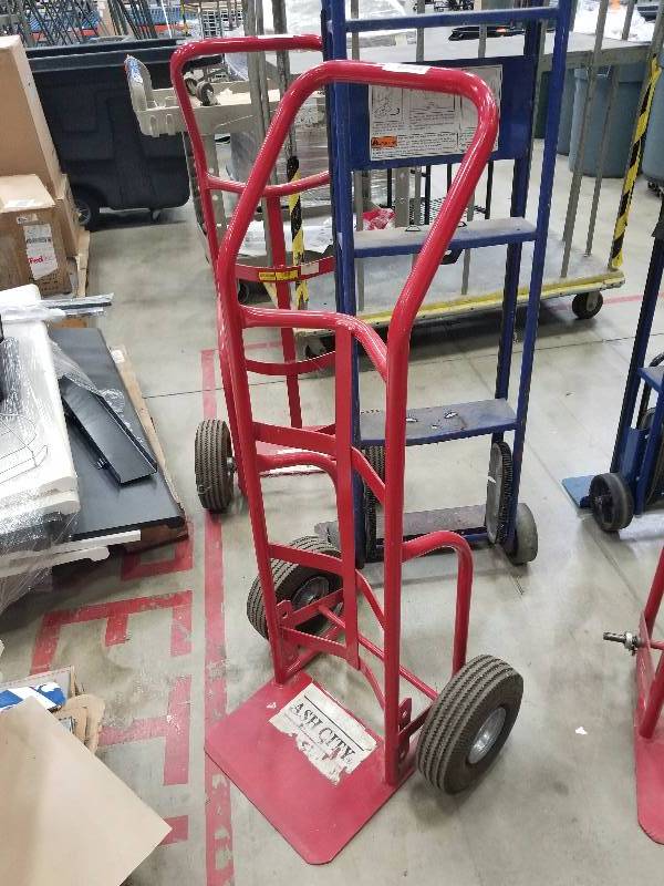 lot 1665 image: Red 2 Wheel Dolly
