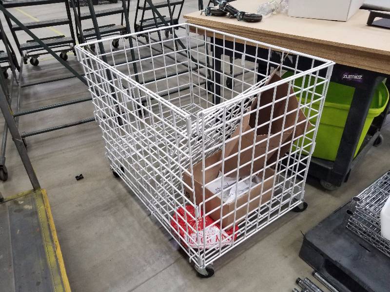 lot 1681 image: White cage on wheels
