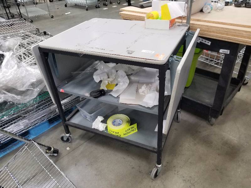 lot 1683 image: Work station with drop sides