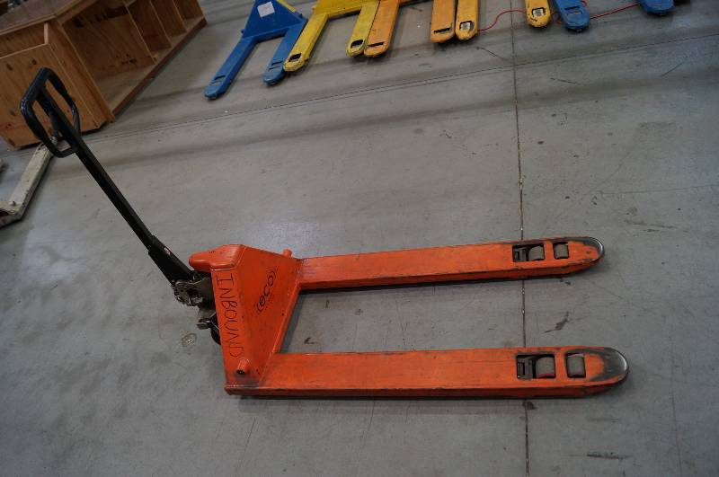 lot 1894 image: Pallet Jack