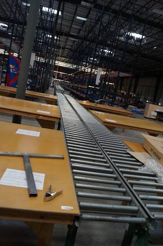 lot 1907 image: 4 Sections of Roller Conveyors