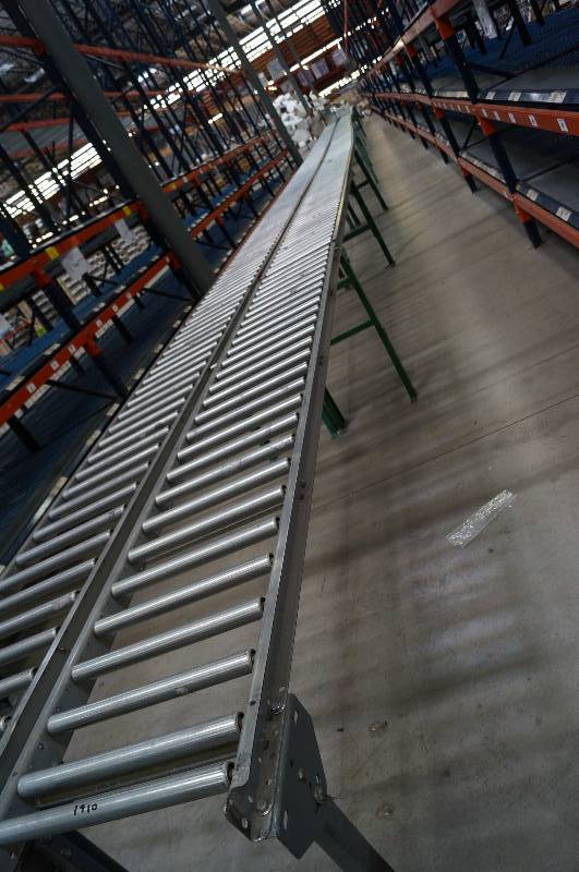 lot 1910 image: 8 Sections of Roller Conveyors