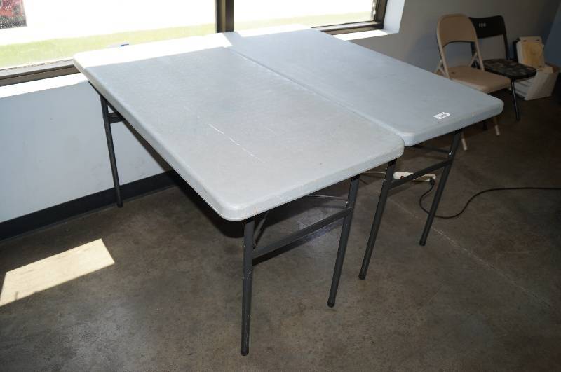 lot 2031 image: 24 x 48 x 29 Folding Tables (2)