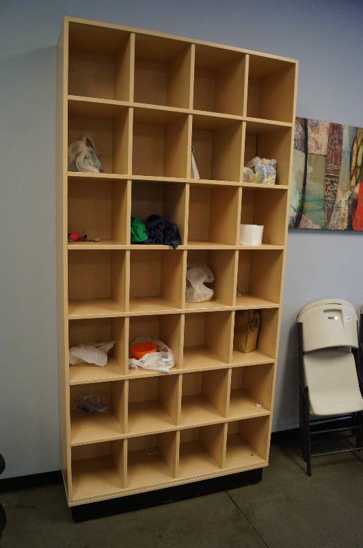 lot 2049 image: Cubby on Rollers