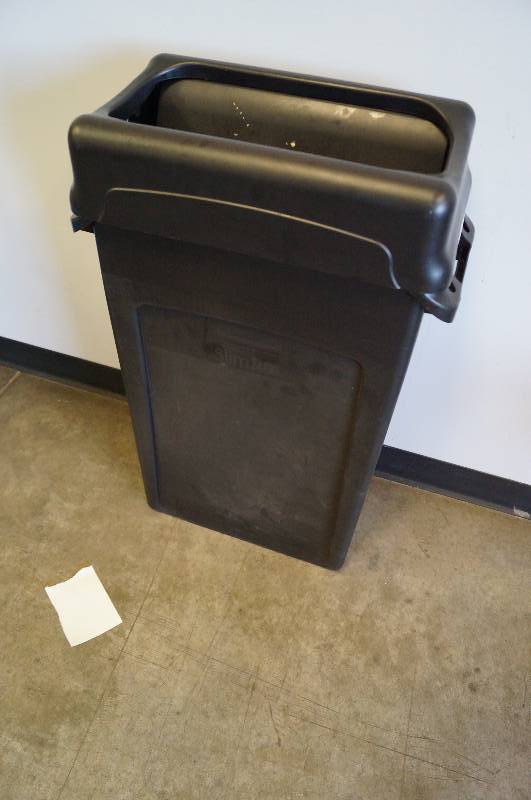 lot 2056 image: Slim Jim Trash Can