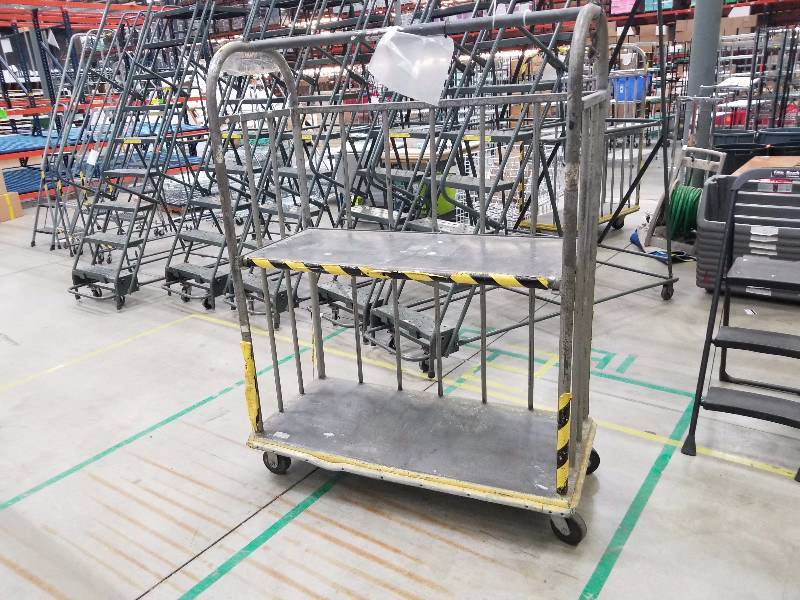 lot 1692 image: Big Rolling industrial Rack with shelf