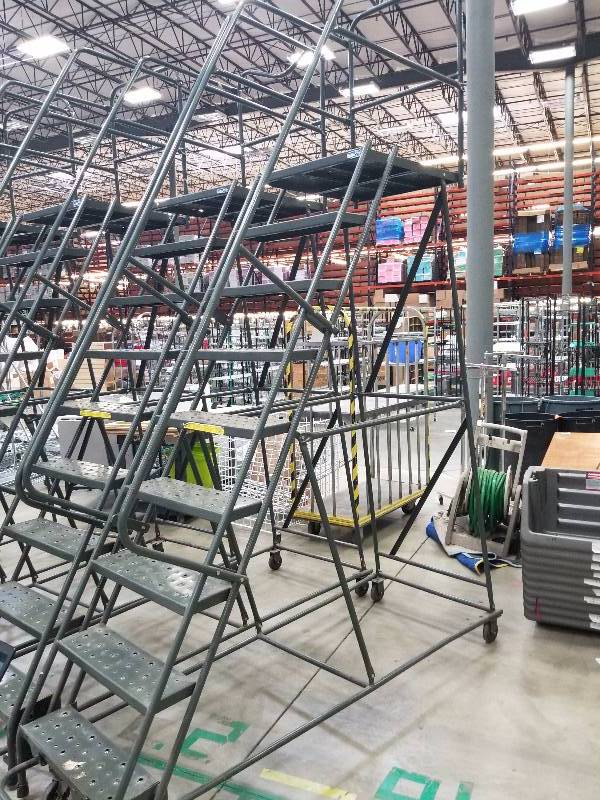lot 1693 image: Gillis 9 Step Warehouse ladder