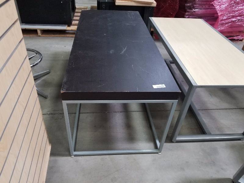 lot 1729 image: Metal and wood table