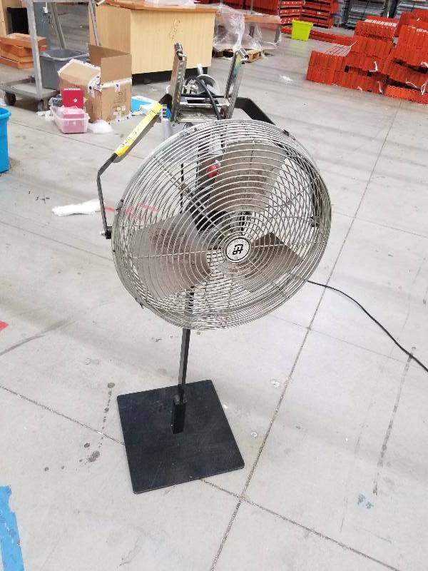 lot 1753 image: Commerial Fan w stand