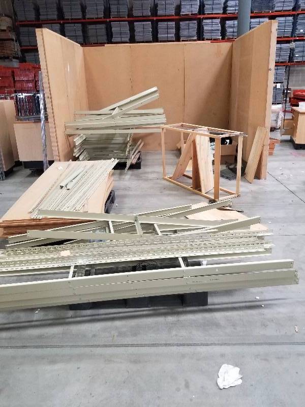 lot 1758 image: Large lot of metal & wooden shelving