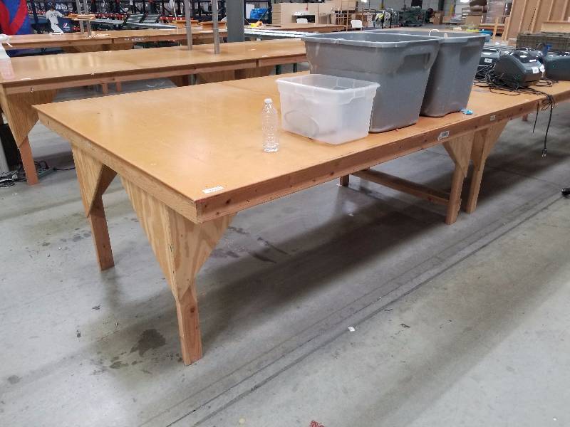 lot 1768 image: Packing Table