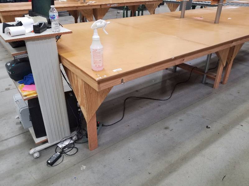 lot 1769 image: Packing Table