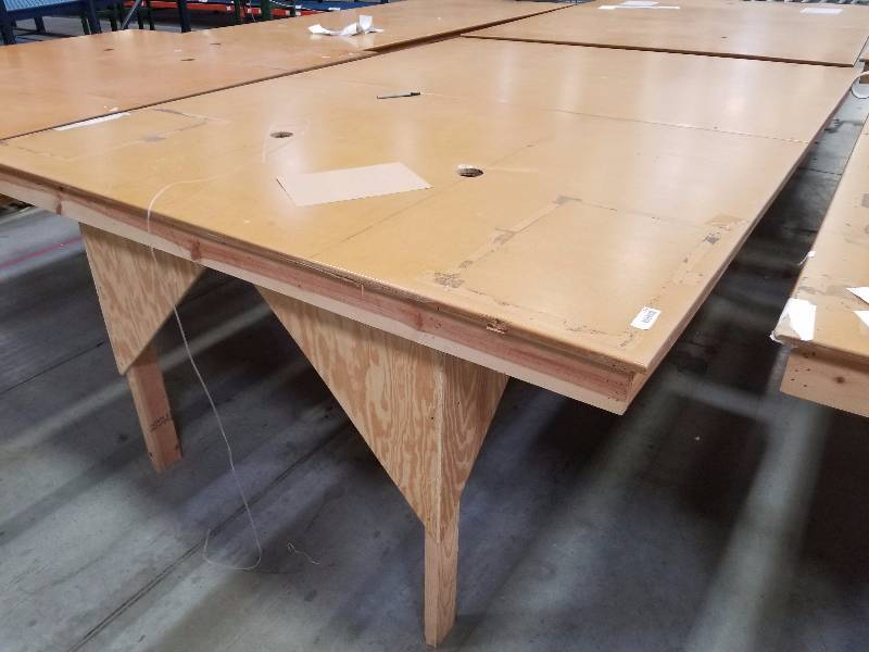 lot 1782 image: Packing Table