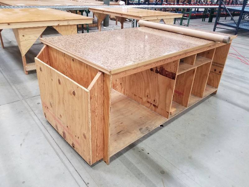 lot 1788 image: Packing Table