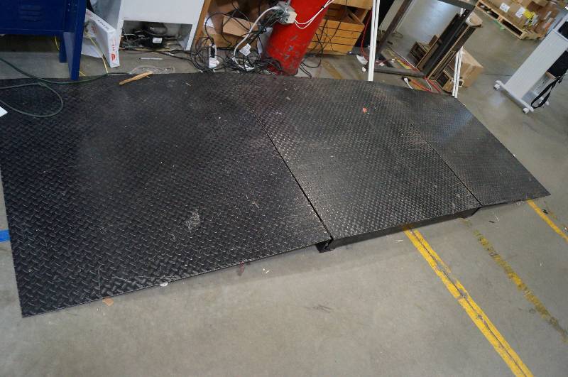 lot 1240 image: Mettler Toledo Pallet Scale Model IND226