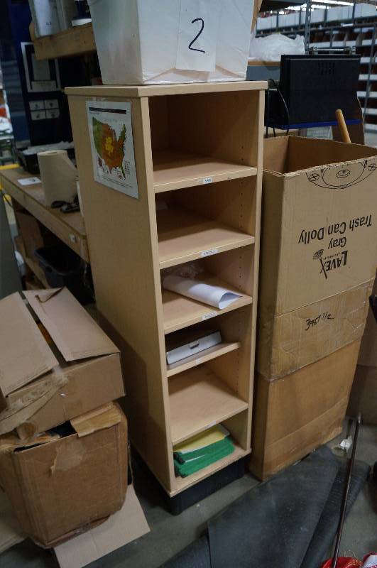 lot 1247 image: Cubby Hole