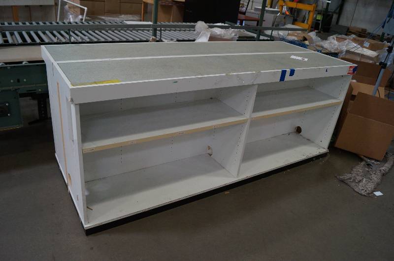 lot 1250 image: Large working station