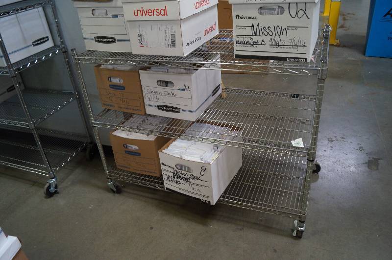 lot 1269 image: Metro Rack with wheels