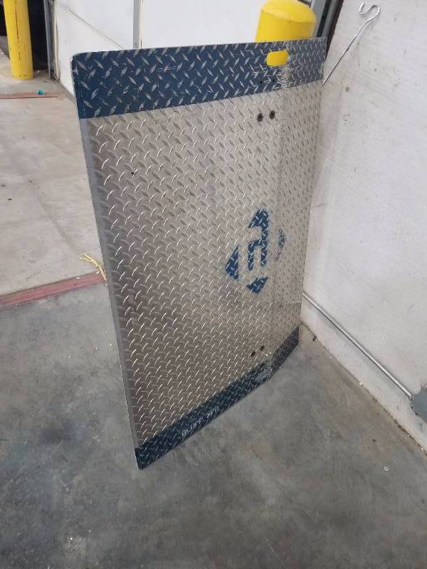 lot 1714 image: Dock plate