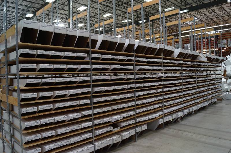 lot 2097 image: Stockroom Style Shelving 12 Tall x 10 sections