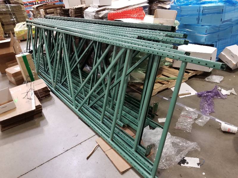 lot 3021 image: 9 Pallet Rack Uprights