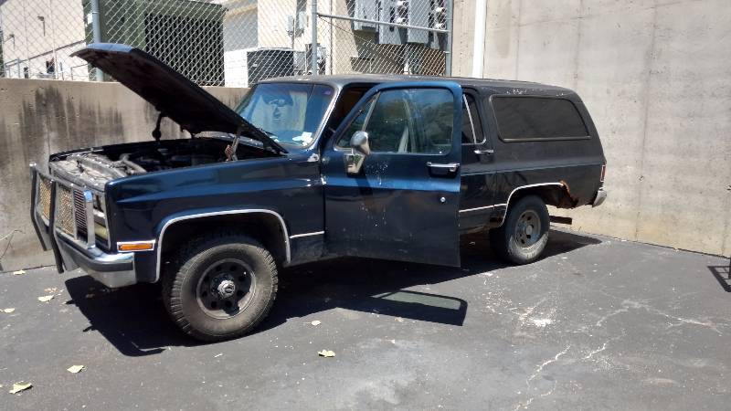 lot 1 image: 1990 GMC 1500