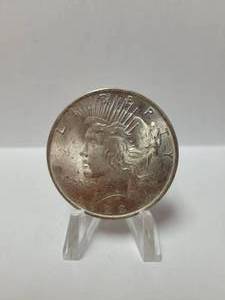 lot 22 image: 1923 PEACE DOLLAR 90% SILVER