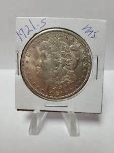 lot 25 image: 1921-S MORGAN SILVER DOLLAR 90% SILVER