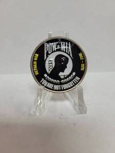 lot 362 image: 2012 KENNEDY HALF DOLLAR PAINTED VIETNAM WAR COIN