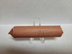 lot 495 image: 1 ROLL 1982 LINCOLN HEAD CENT PENNIES