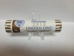 lot 502 image: 1 ROLL 2010 UNCIRCULATED LINCOLN SHIELD PENNIES