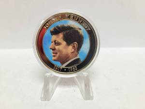 lot 569 image: 2007 JOHN F KENNEDY-PRESIDENTS OF THE USA COLORIZED COPPER-NICKEL COIN