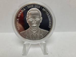 lot 571 image: 2008 SILVER PLATED BARACK OBAMA PRESIDENTS OF THE USA PROOF COIN