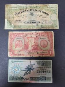 lot 617 image: FOREIGN CURRENCY LOT AS PICTURED