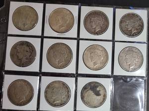 lot 625 image: 11) 90% SILVER DOLLARS