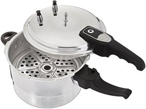 lot 12667 image: Uniware 1050-20 4 Liter Ul Listed Aluminum Pressure Cooker with Steamer